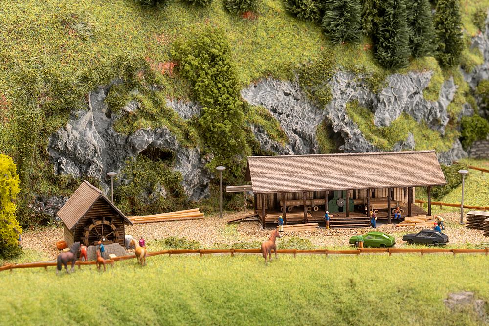 Sägewerk und Wassermühle