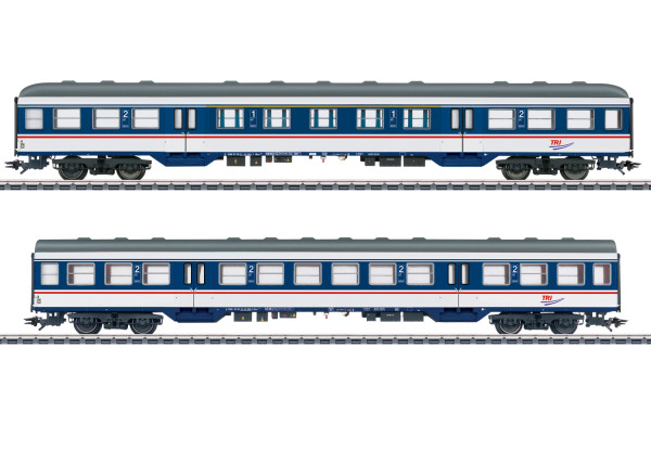 043826