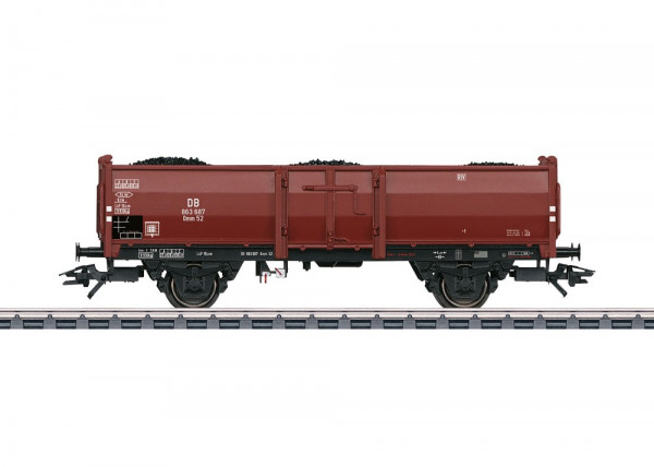 046057